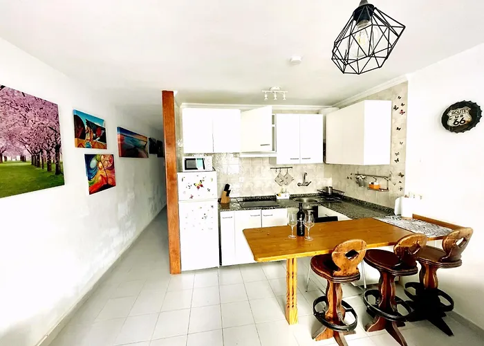 Casita Mara! 2' Line To The Sea, Shops And Bar's Apartment *